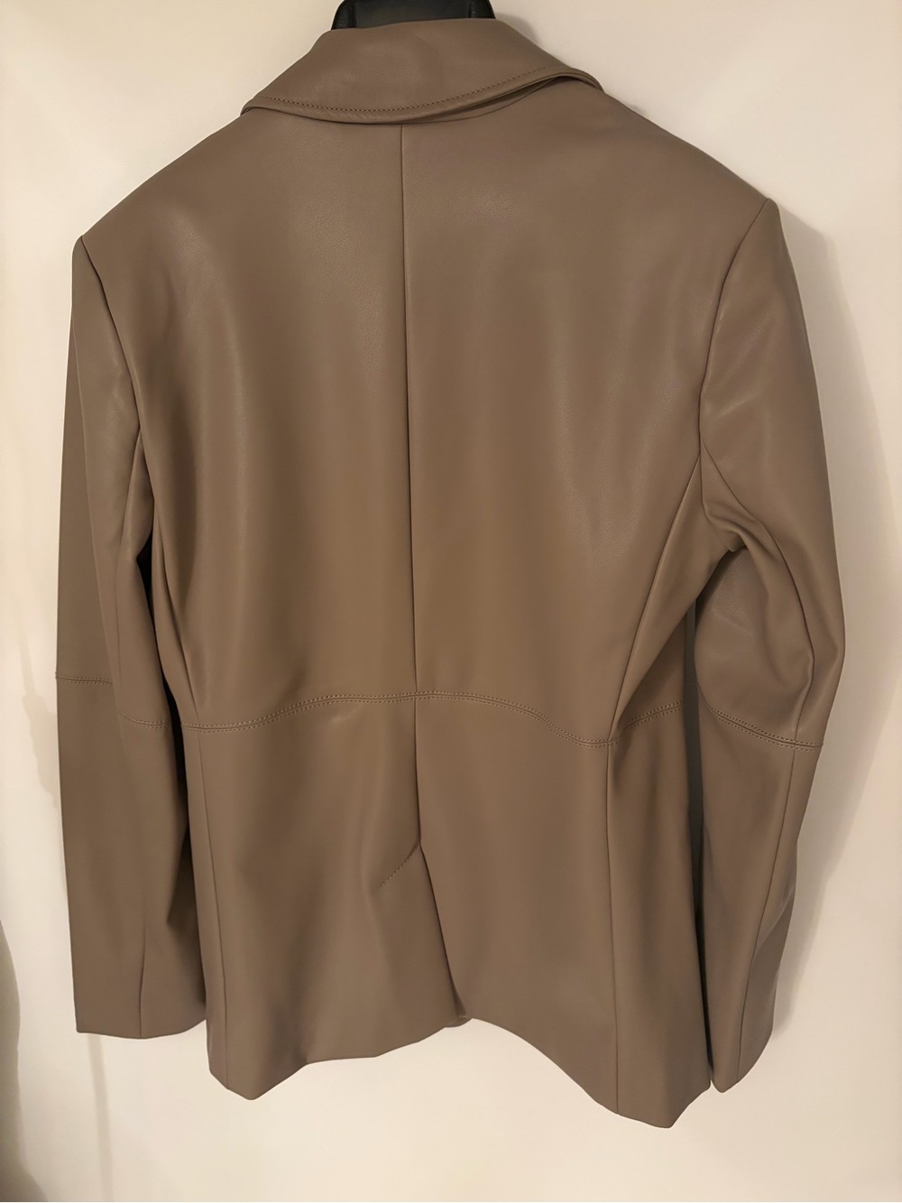 Banana Republic Taupe Faux Vegan Leather Blazer Size 2 Like New Excellent - Picture 3 of 9